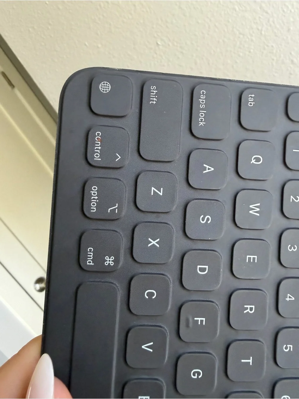 Apple Smart Keyboard Folio